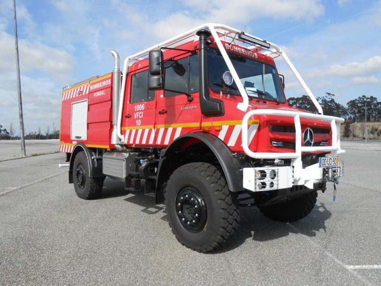 09 - Carro bombeiros Pombal